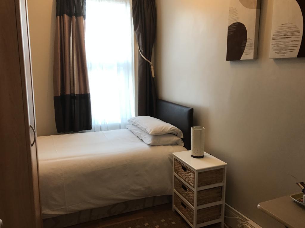 Lighthouse Guest House 惠特利湾 外观 照片